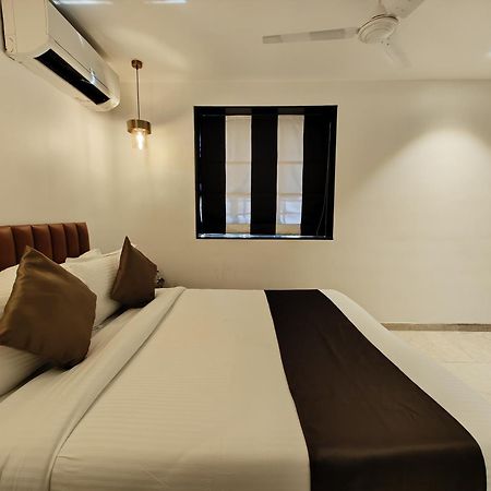 The Majlis Hotel - Colaba Mumbai Kültér fotó