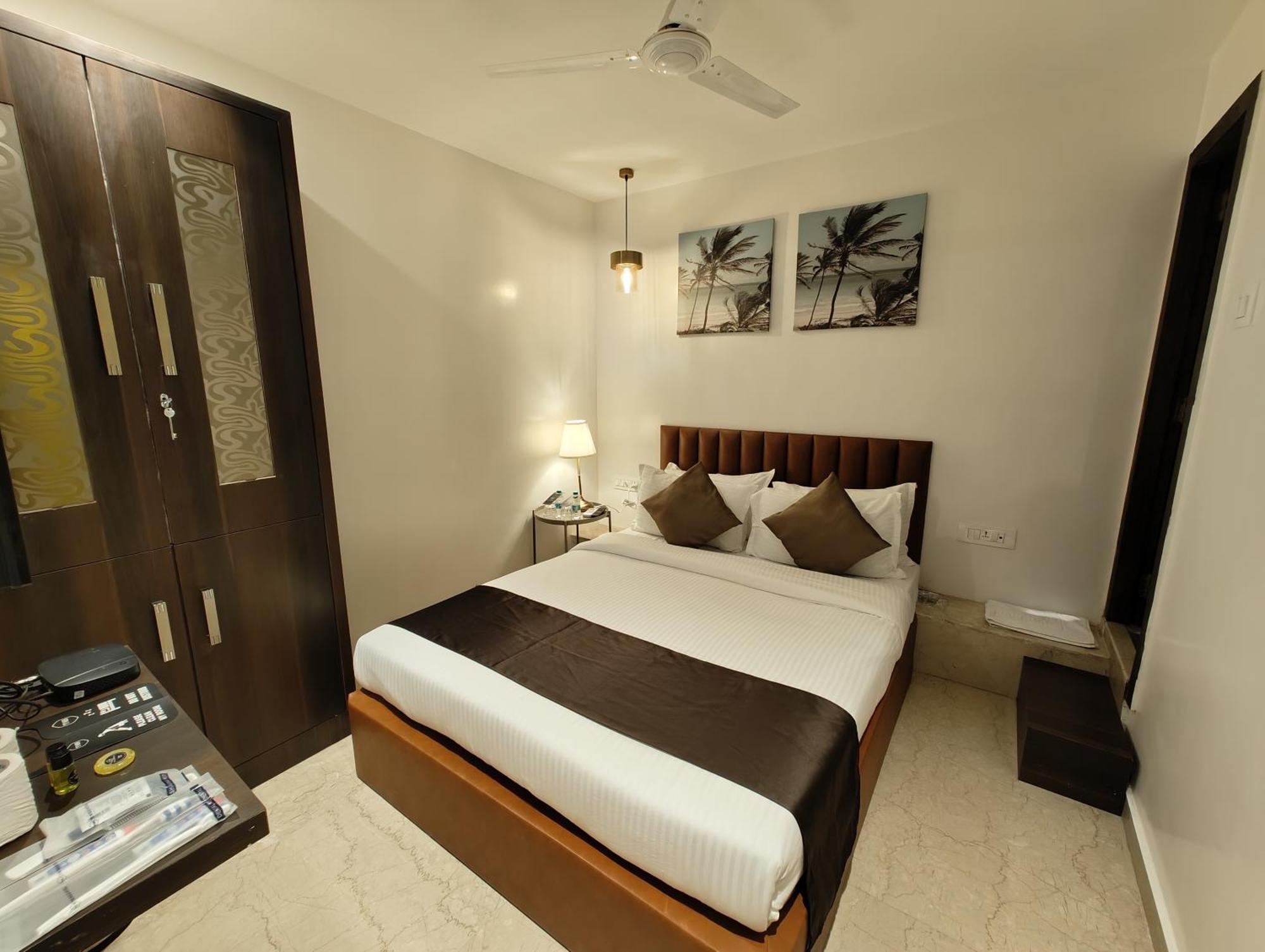 The Majlis Hotel - Colaba Mumbai Kültér fotó