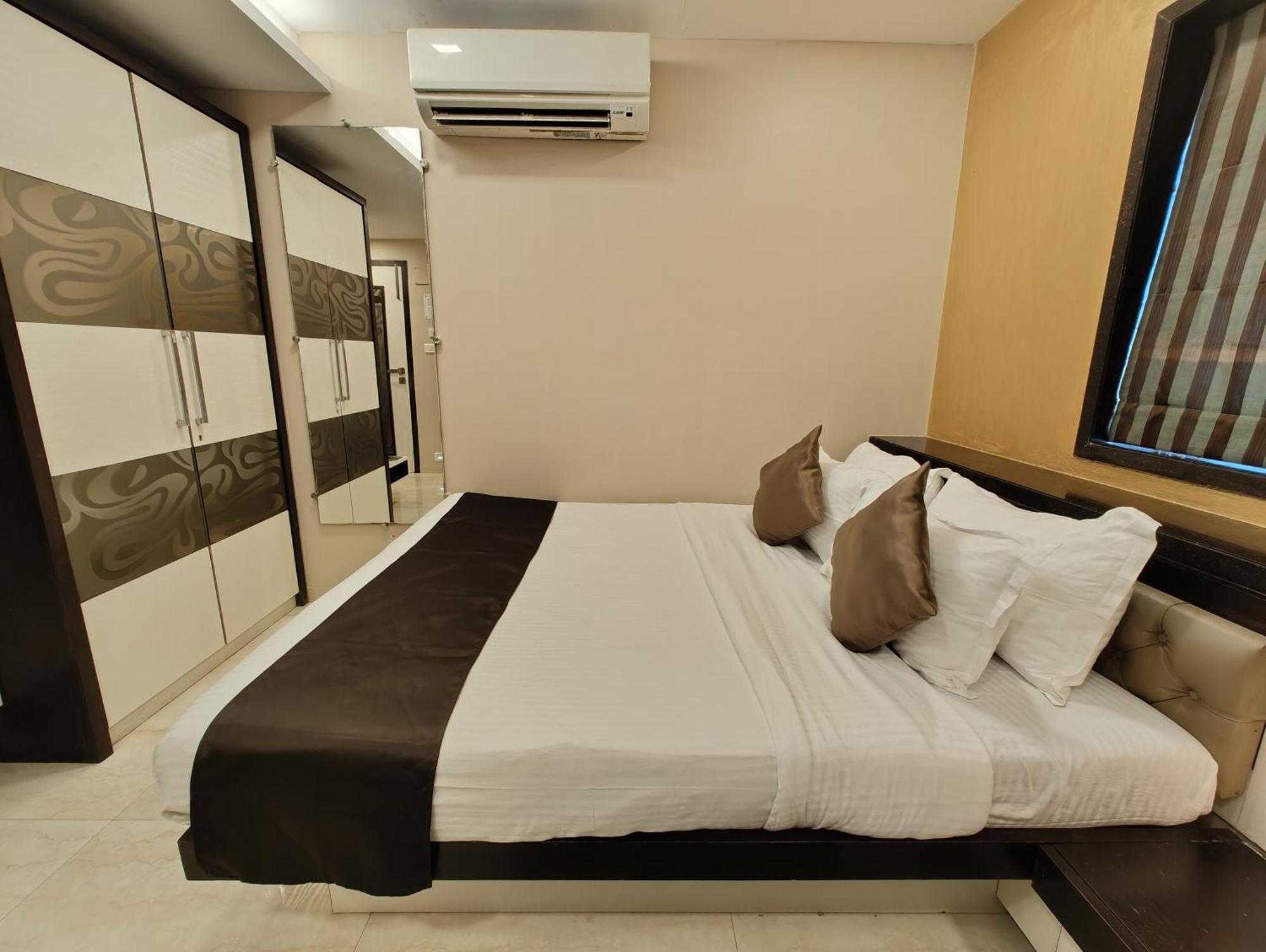 The Majlis Hotel - Colaba Mumbai Kültér fotó