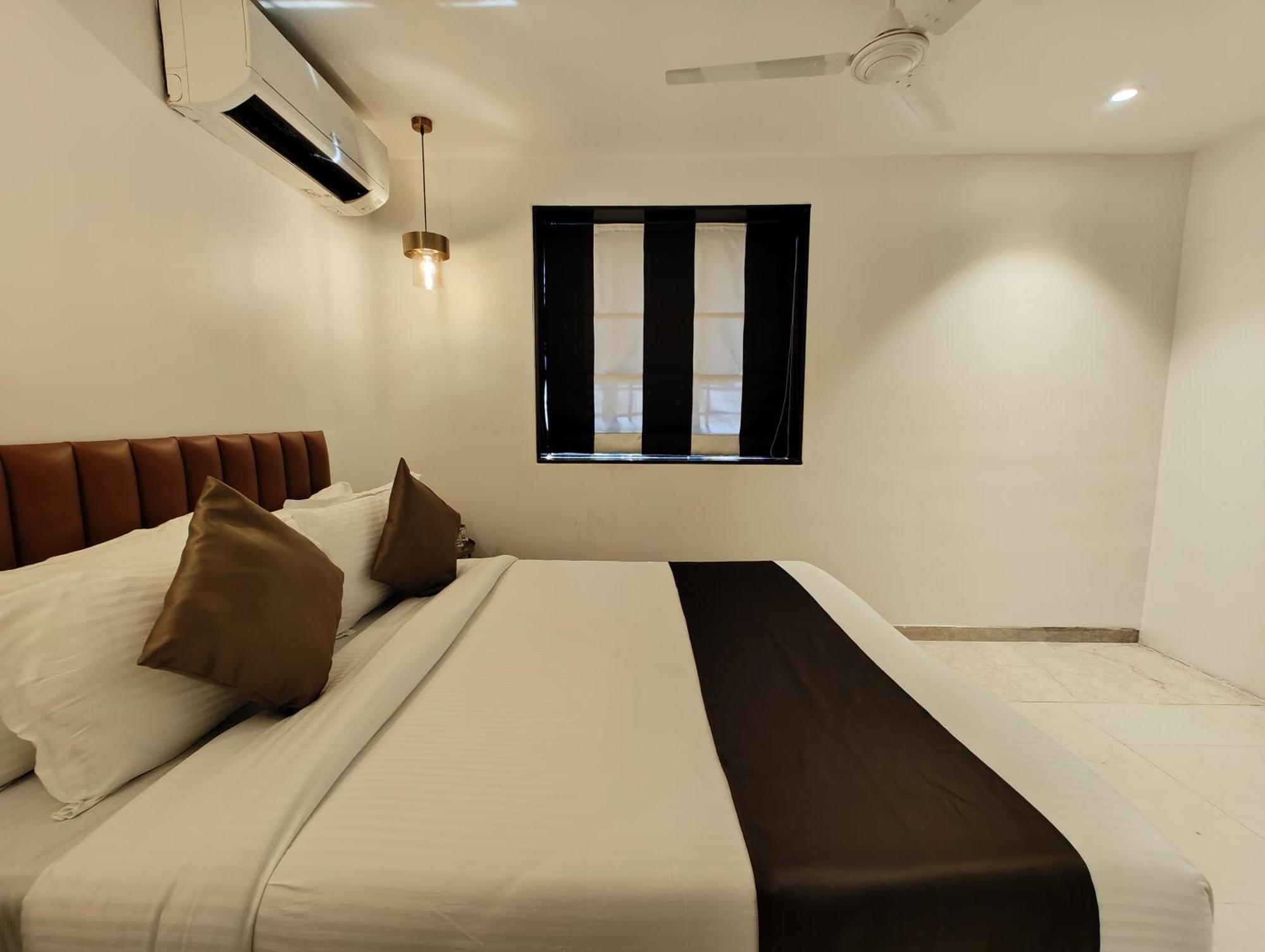 The Majlis Hotel - Colaba Mumbai Kültér fotó