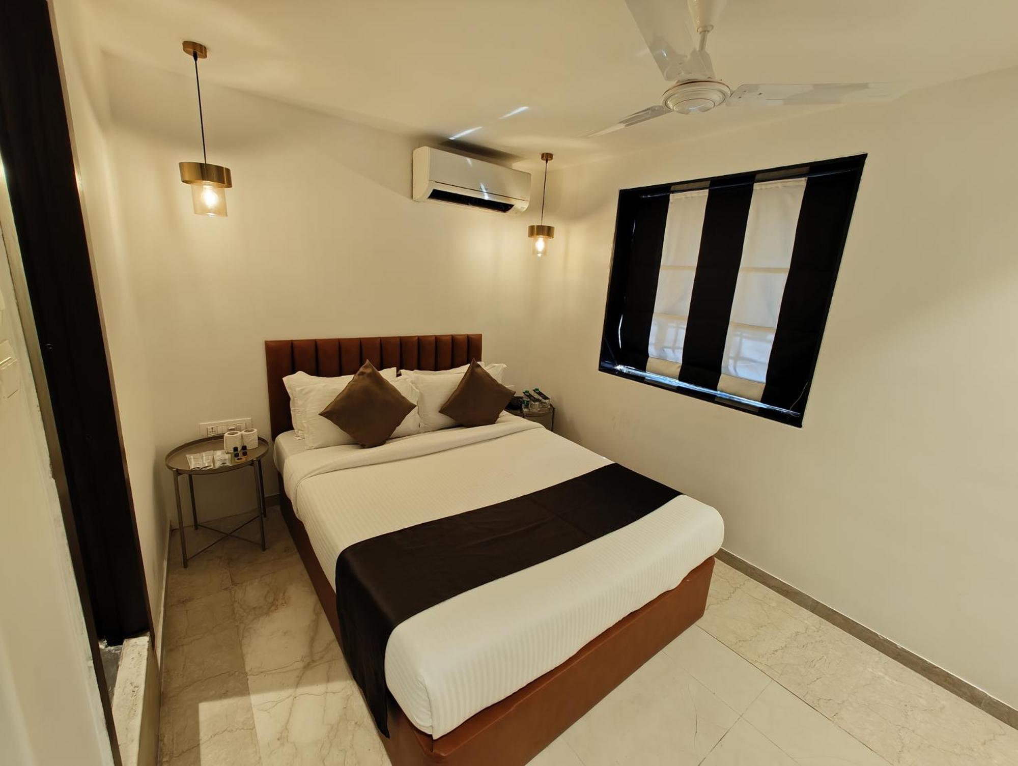 The Majlis Hotel - Colaba Mumbai Kültér fotó