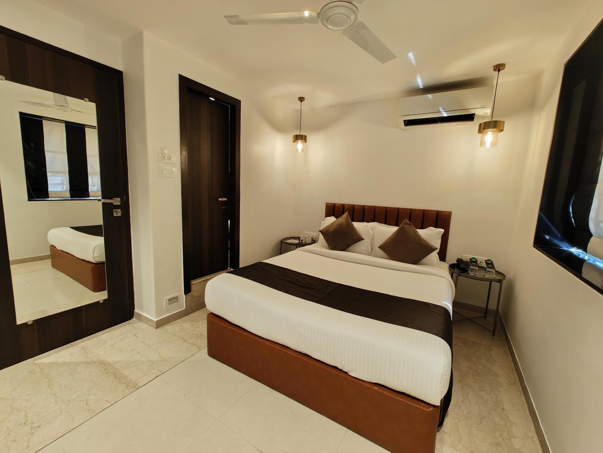 The Majlis Hotel - Colaba Mumbai Kültér fotó