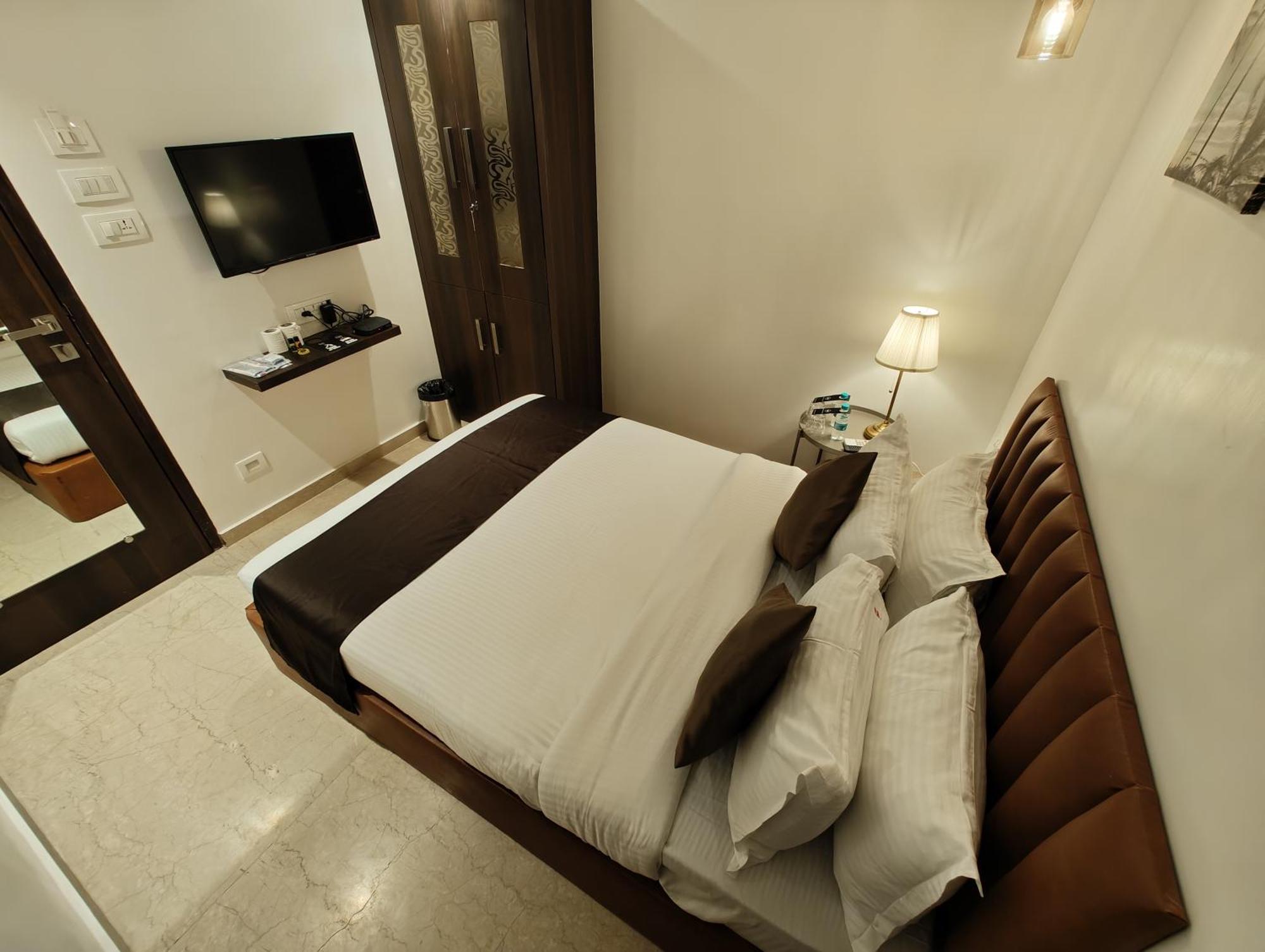 The Majlis Hotel - Colaba Mumbai Kültér fotó