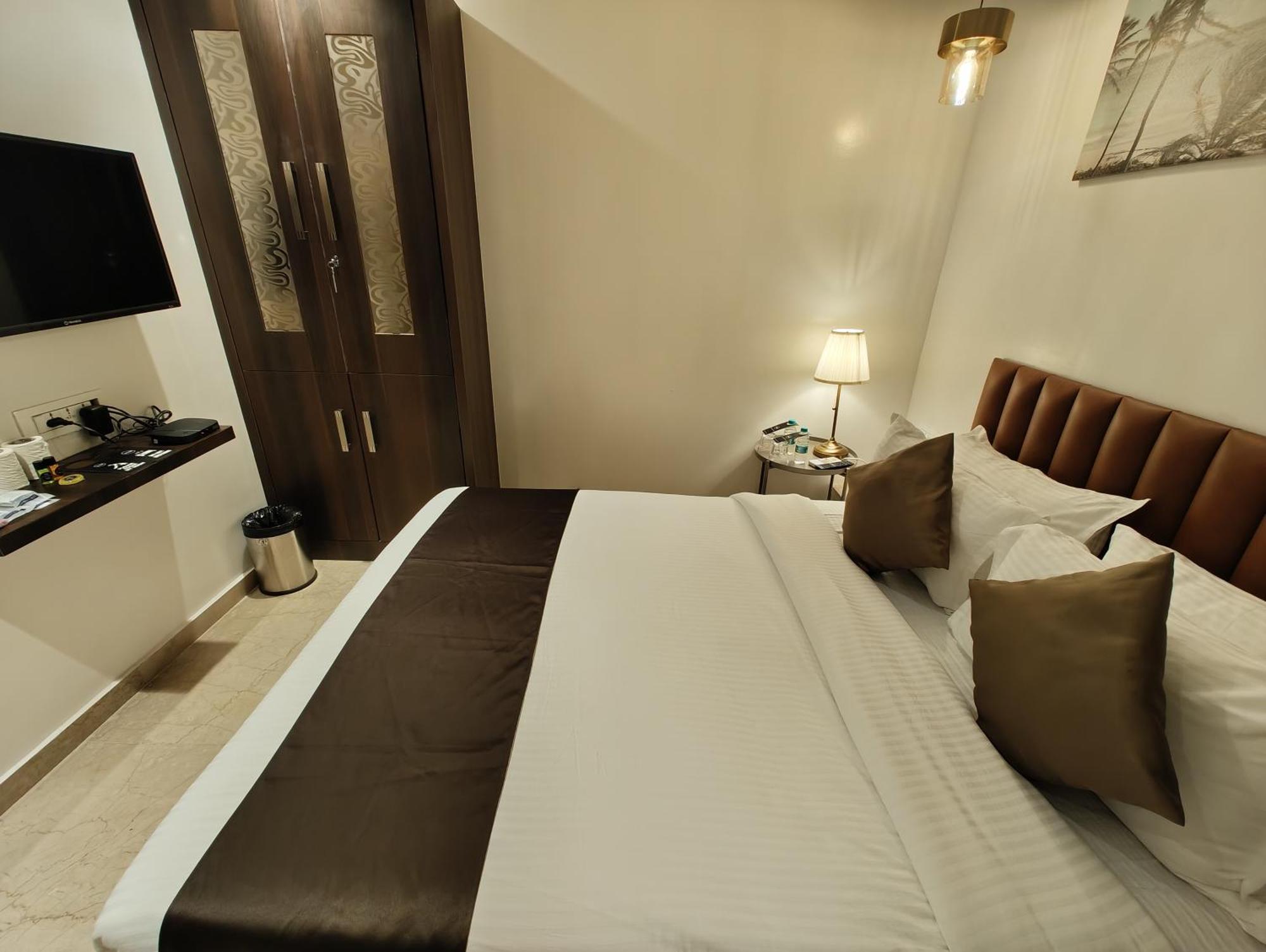 The Majlis Hotel - Colaba Mumbai Kültér fotó